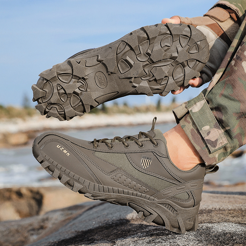 Tactical boots Four Seasons ne - đánh giá và giá Crossfit Outdoor